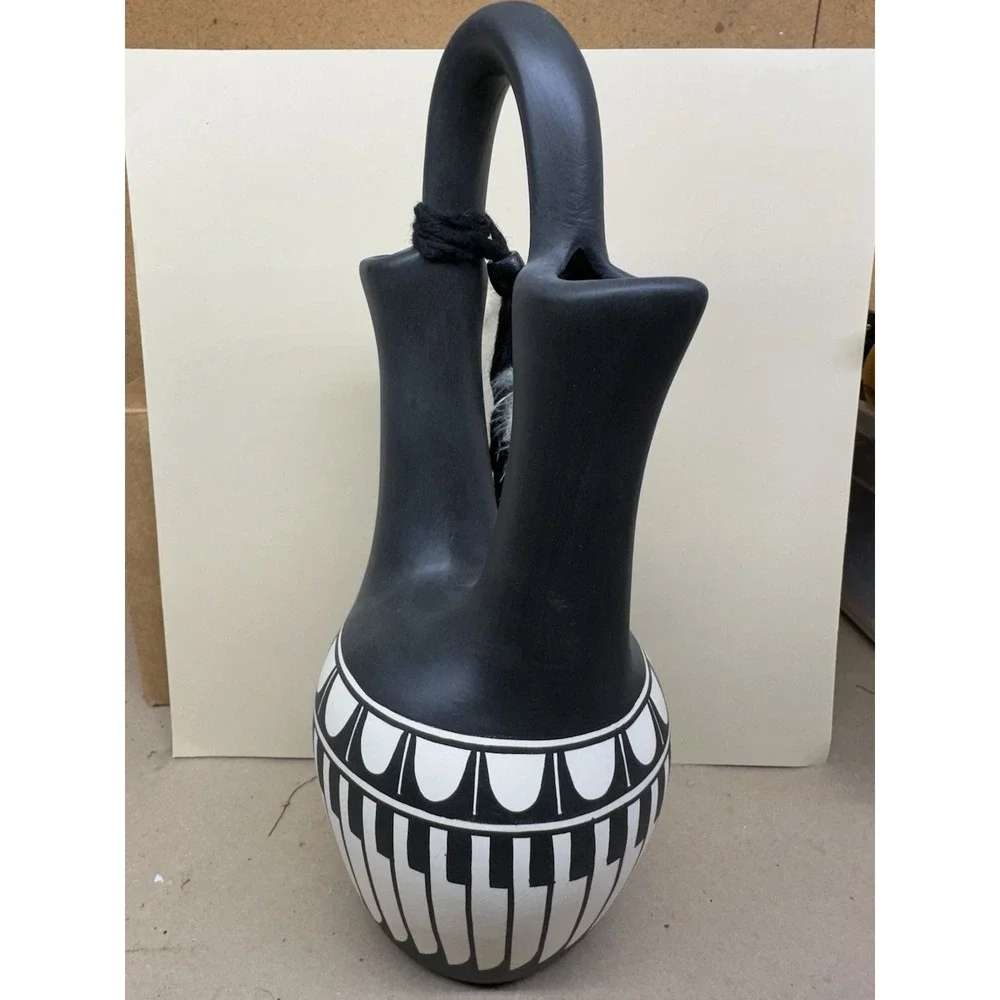 Vintage White Feather Studios DORN Arizona Pottery Wedding Vase Feathers